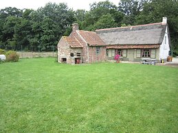 Holiday Home Het Boerderijtje With Trampoline