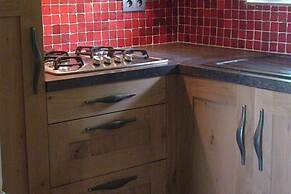 Holiday Home Het Boerderijtje With Trampoline