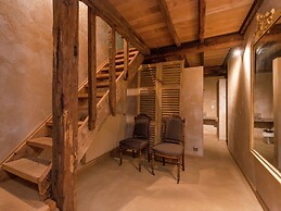 Magnificent Manor in Vresse-sur-semois With Sauna