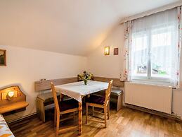 Beautiful Apartment With Swimming Pool