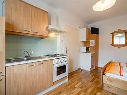 Beautiful Apartment With Swimming Pool