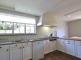 Luxury Villa in Sint-Idesbald with Hot Tub