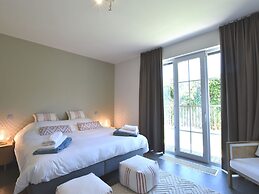 Luxury Villa in Sint-Idesbald with Hot Tub