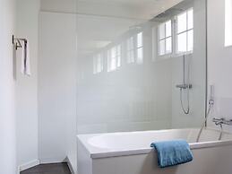 Luxury Villa in Sint-Idesbald with Hot Tub