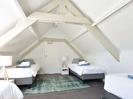 Luxury Villa in Sint-Idesbald with Hot Tub