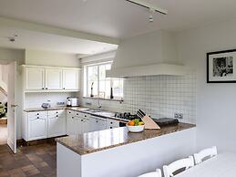 Luxury Villa in Sint-Idesbald with Hot Tub