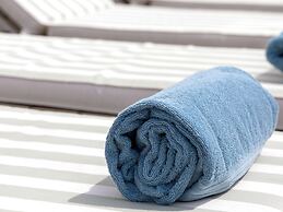 Luxury Villa in Sint-Idesbald with Hot Tub