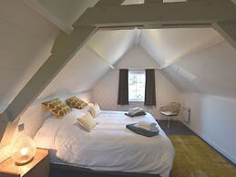 Luxury Villa in Sint-Idesbald with Hot Tub