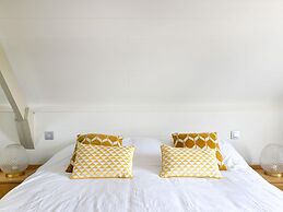 Luxury Villa in Sint-Idesbald with Hot Tub