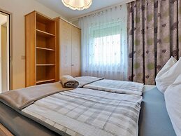 Bungalow in Gloednitz in Carinthia With Pool