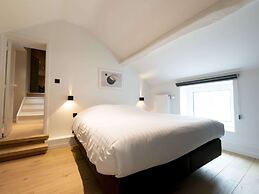 Luxury Villa With an Incredible Private Pool, Close to Maastricht and