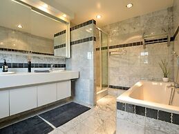 Luxury Villa With an Incredible Private Pool, Close to Maastricht and