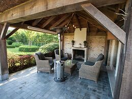 Classy Holiday Home in Aartrijke With Private Swimming Pool