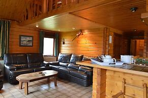 Scenic Chalet in Ovifat