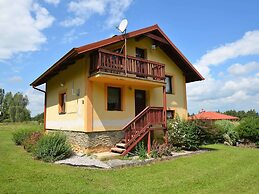 Lush Home in Konstantinovy Lazne With Bubble Bath