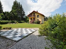 Lush Home in Konstantinovy Lazne With Bubble Bath