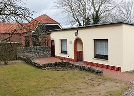 Bungalow in Alt Bukow Near the Beach