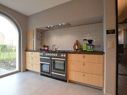 Cozy Holiday Home in Aalter near Lake