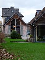 Cozy Holiday Home in Aalter near Lake