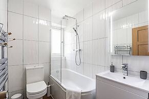 Magnificent and centrally located flat