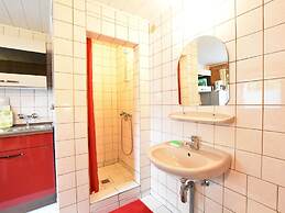 Moderne Ferienwohnung in Kuehlungsborn im Gruenen