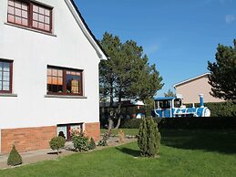 Moderne Ferienwohnung in Kuehlungsborn im Gruenen