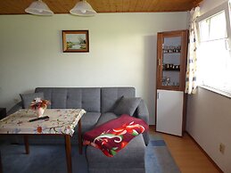 Apartment With Private Terrace in Lichtenhain