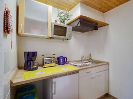 Apartment With Private Terrace in Lichtenhain