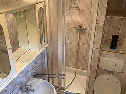 Holiday Home in Altenfeld Thuringia With Parking
