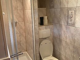 Holiday Home in Altenfeld Thuringia With Parking