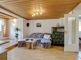 Holiday Home in Schtsnbrunn With Garden