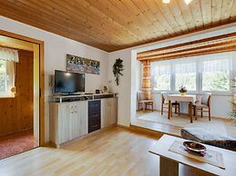 Holiday Home in Schtsnbrunn With Garden