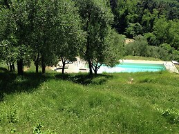 Modern Holiday Home in Pescia Tuscany