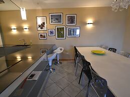 Modern Holiday Home in Pescia Tuscany