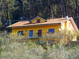 Modern Holiday Home in Pescia Tuscany
