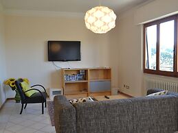 Modern Holiday Home in Pescia Tuscany