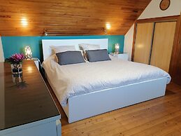 Modern Holiday Home in Plouhinec