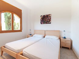 Luxurious Villa St Pere Pescador With Swimming Pool