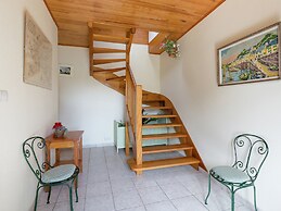 Charming Stay in Pont-croix