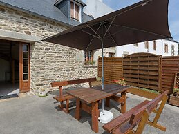 Charming Stay in Pont-croix