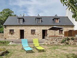Charming Stay in Pont-croix