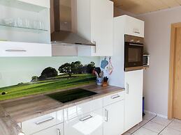 Quiet Apartment Along a Stream in Halenfeld