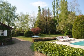 Mansion in Charrin by Loire With Pool