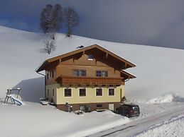 Spacious Apartment with Garden near Ski Area in Wagrain