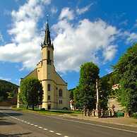 Peaceful Villa in the Hills of Jachymov Near Spas