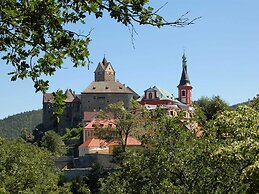 Peaceful Villa in the Hills of Jachymov Near Spas