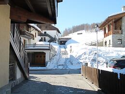 Apartment 2 in Baita Near the Ski Lifts