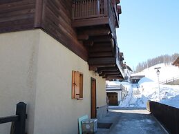 Apartment 2 in Baita Near the Ski Lifts