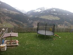 Snug Farmhouse in Taxenbach near Cross Country Skiing