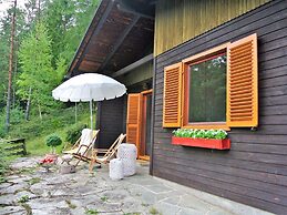 Cozy Chalet in Molln With Garden